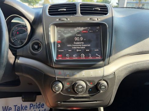 Used 2015 Dodge Journey Crossroad w/ Flexible Seating Group FWD image 12