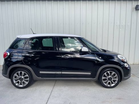 Used 2015 FIAT 500L Trekking FWD image 2