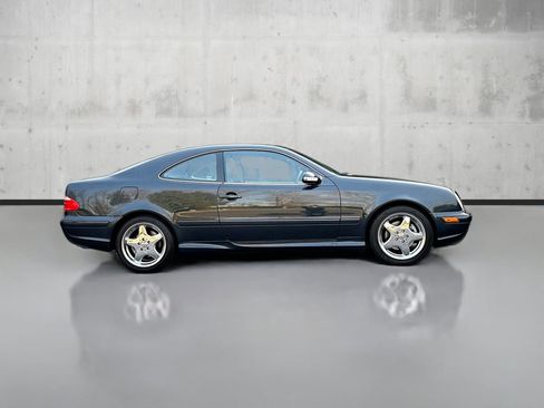 Used 2001 Mercedes-Benz CLK 430 Coupe image 8