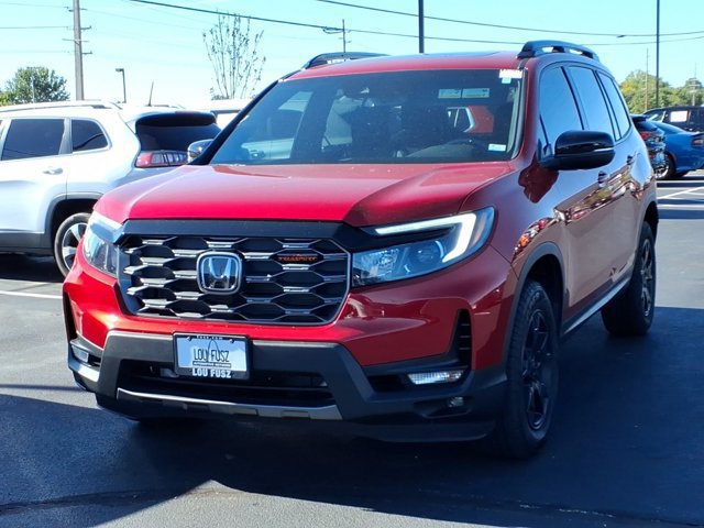 Used 2022 Honda Passport TrailSport image 2