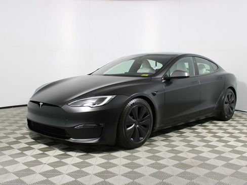 Used 2023 Tesla Model S Standard Range AWD/4WD image 3