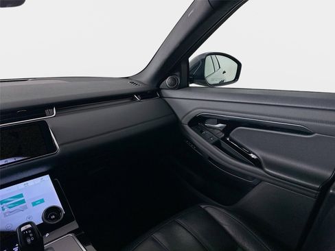 Used 2020 Land Rover Range Rover Evoque SE image 28