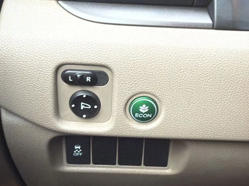 Used 2017 Honda Pilot EX image 15