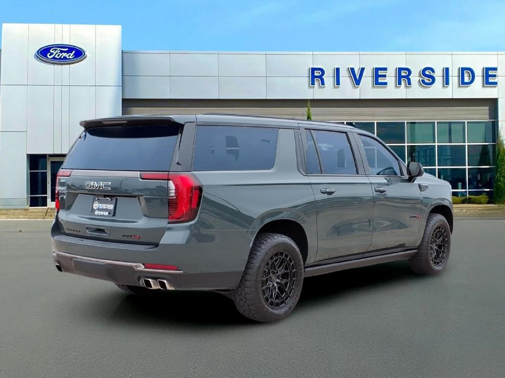 Used 2026 GMC Yukon XL AT4 Ultimate AWD/4WD image 7