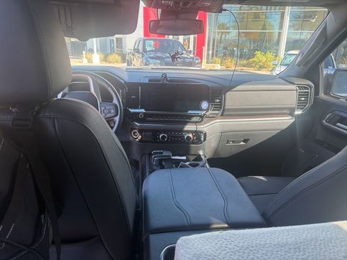 Used 2023 GMC Sierra 1500 SLT w/ SLT Premium Plus Package image 11