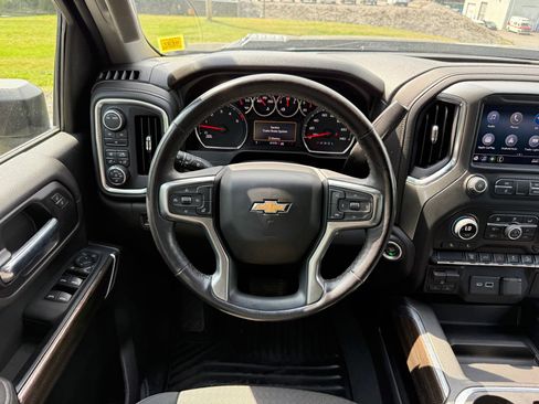 Used 2022 Chevrolet Silverado 2500 LT w/ Convenience Package AWD/4WD image 23