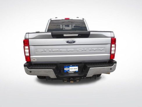 Certified 2022 Ford F250 Lariat w/ Lariat Value Package image 8