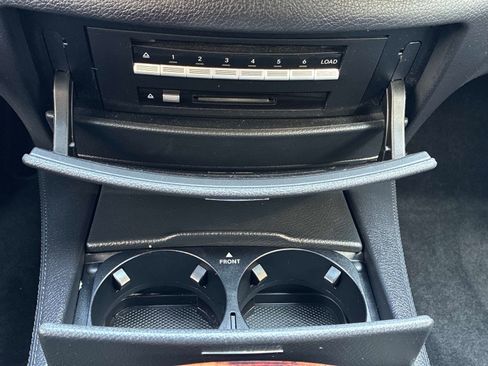 Used 2008 Mercedes-Benz S 550 4MATIC image 32