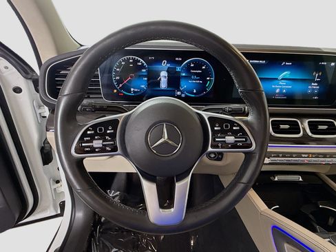 Used 2020 Mercedes-Benz GLE 350 w/ 3rd Row Seat Package image 13