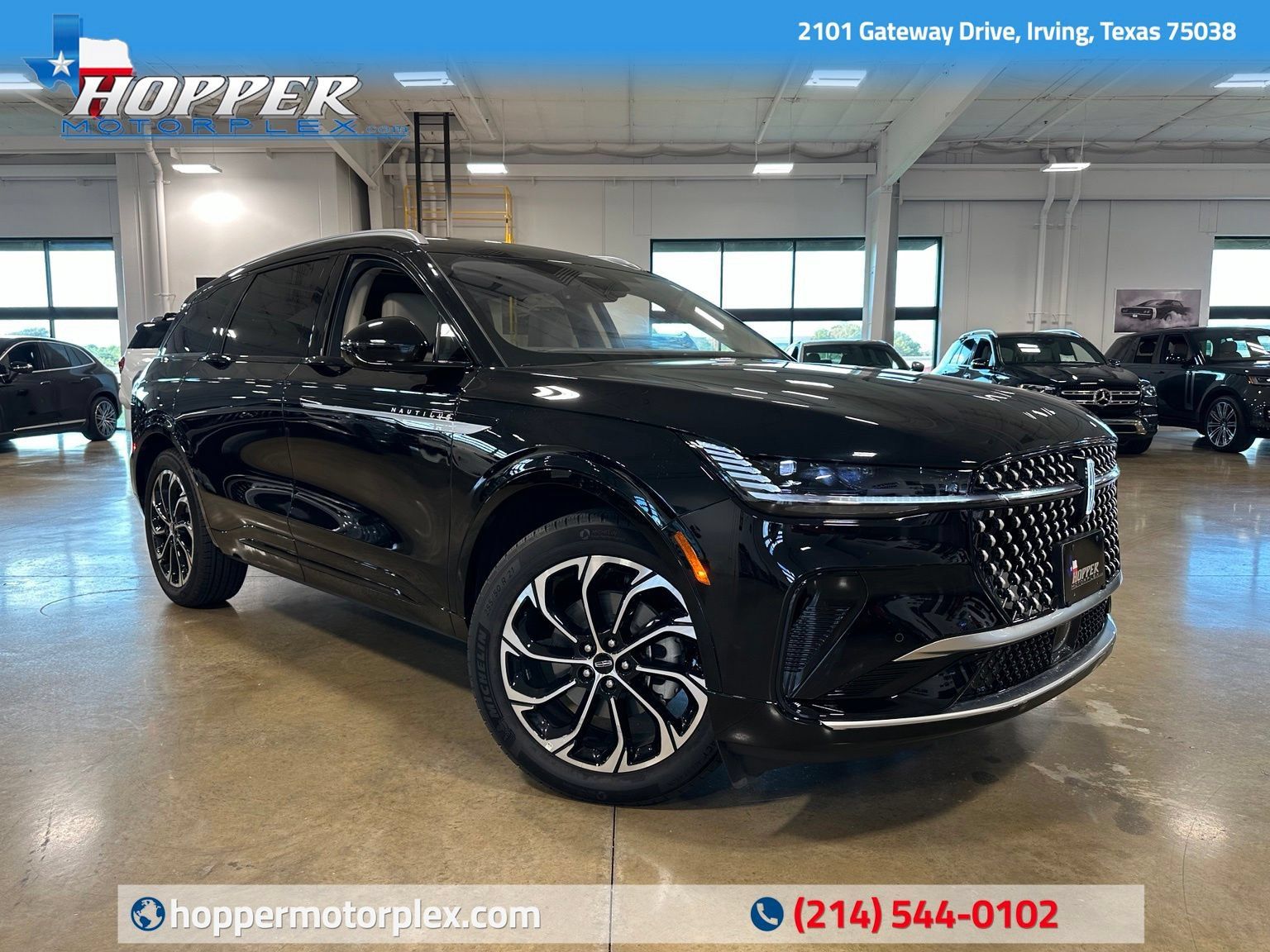 Used 2025 Lincoln Nautilus Reserve AWD/4WD image 1