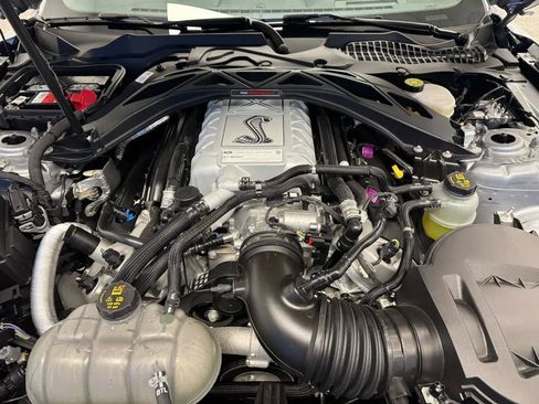 Used 2021 Ford Mustang Shelby GT500 w/ Carbon Fiber Track Pack RWD image 26