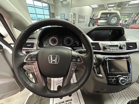 Used 2016 Honda Odyssey Touring image 11