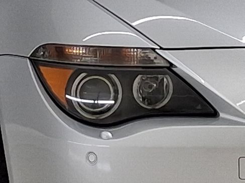 Used 2006 BMW 650i Coupe RWD image 9