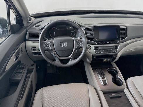 Used 2023 Honda Ridgeline RTL image 2