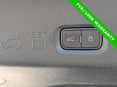 Certified 2025 Ford Expedition Active image 14