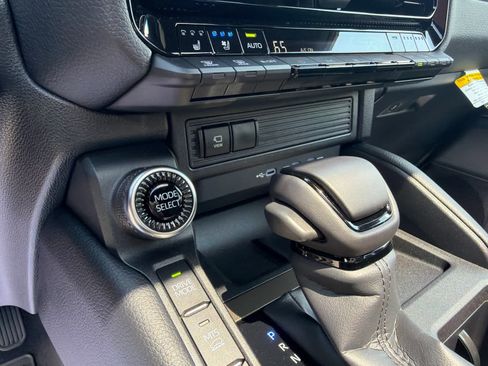 Used 2025 Toyota Land Cruiser AWD/4WD image 21