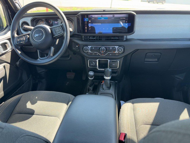 Used 2024 Jeep Gladiator Sport AWD/4WD image 11