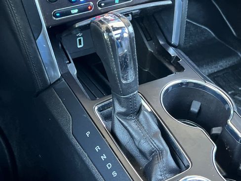Used 2018 Ford Explorer Platinum AWD/4WD image 25