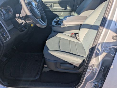 Used 2017 RAM 1500 Express image 13