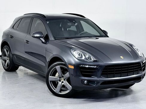 Used 2017 Porsche Macan S image 4