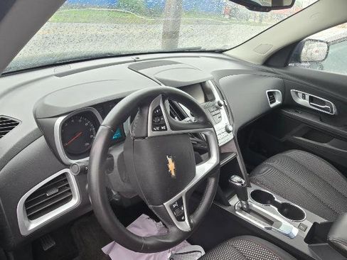 Used 2017 Chevrolet Equinox LT w/ Convenience Package FWD image 12