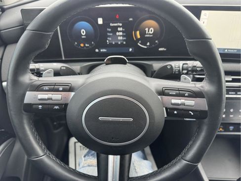 Used 2025 Hyundai Tucson Limited image 19