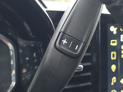 Used 2024 GMC Sierra 1500 SLT image 33