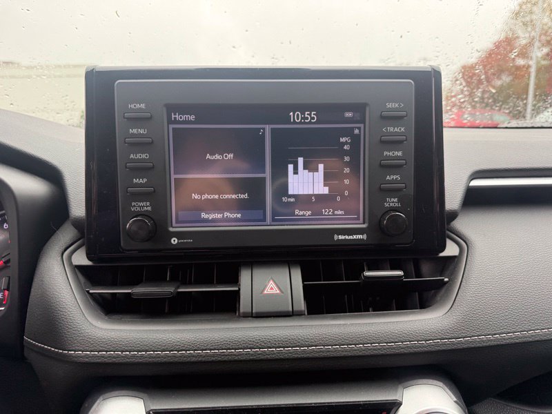 Used 2022 Toyota RAV4 LE FWD image 6