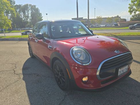 Used 2016 MINI Cooper 4-Door Hardtop FWD image 3