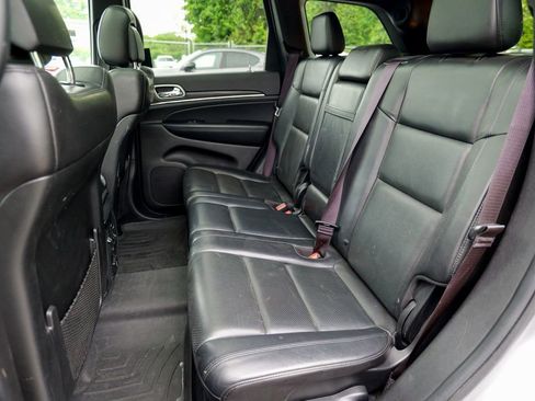 Used 2019 Jeep Grand Cherokee Limited w/ Luxury Group II AWD/4WD image 29