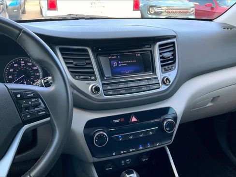 Used 2016 Hyundai Tucson Sport FWD image 7