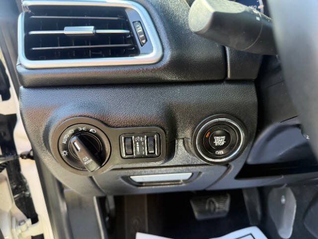 Used 2017 Maserati Ghibli RWD image 13