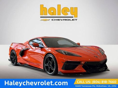Used 2021 Chevrolet Corvette Stingray Coupe w/ Z51 Performance Package RWD image 1