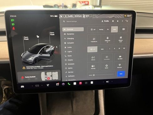 Used 2023 Tesla Model 3 Performance image 28