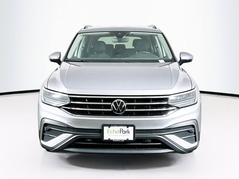 Used 2024 Volkswagen Tiguan S FWD image 2