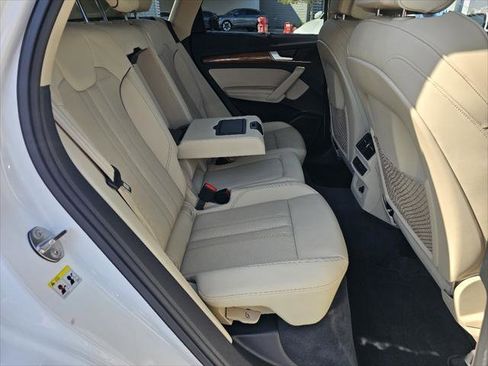 Used 2023 Audi Q5 2.0T Premium Plus w/ Premium Plus Package image 6