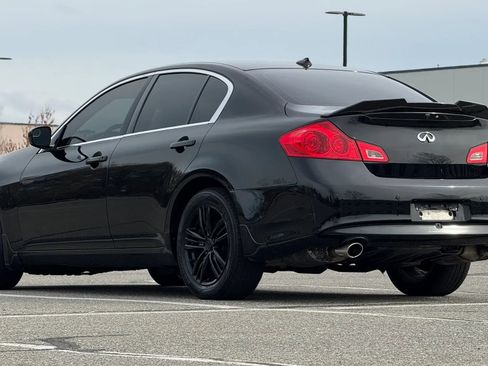 Used 2013 INFINITI G37 x Sedan w/ Premium Pkg AWD/4WD image 11