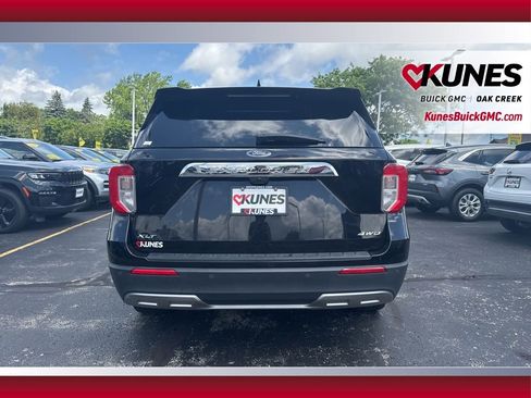 Used 2023 Ford Explorer XLT w/ Equipment Group 202A image 5