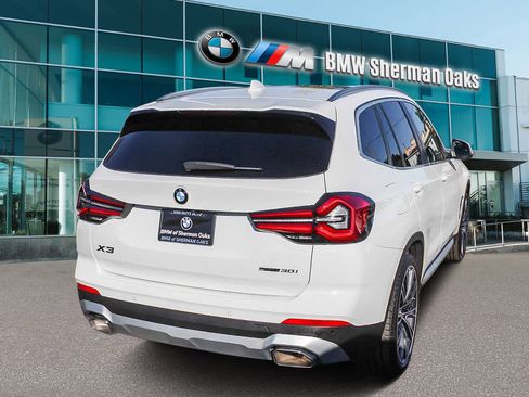 Used 2024 BMW X3 sDrive30i w/ Convenience Package image 4