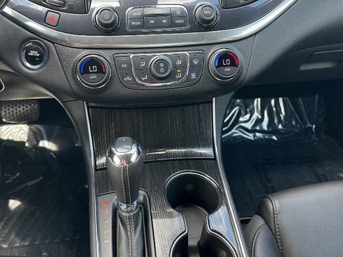 Used 2018 Chevrolet Impala LT image 14