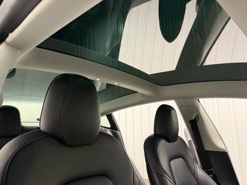 Used 2020 Tesla Model 3 Performance image 16