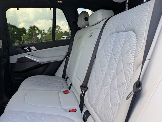 Used 2026 BMW X5 xDrive40i w/ Climate Comfort Package AWD/4WD image 15