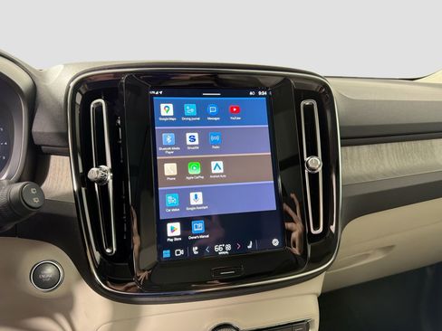 Certified 2023 Volvo XC40 B5 Plus w/ Protection Package Premier image 15