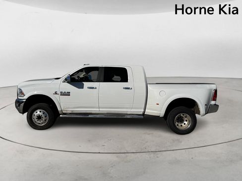 Used 2017 RAM 3500 Laramie w/ Convenience Group image 6