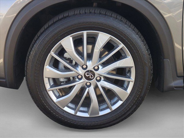 Certified 2025 INFINITI QX50 Luxe AWD/4WD image 24
