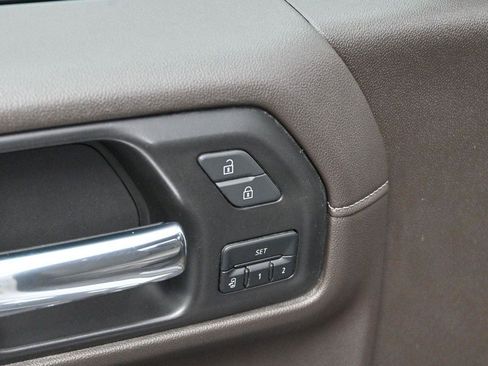 Used 2022 GMC Sierra 1500 SLT AWD/4WD image 10