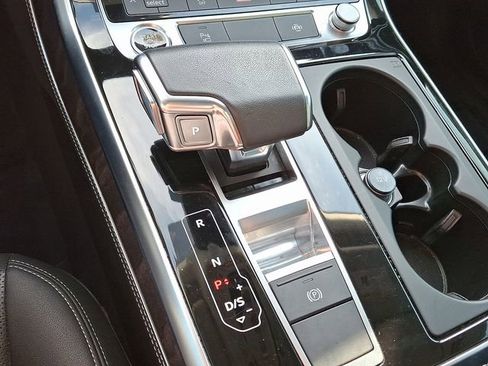 Used 2023 Audi Q8 Premium Plus w/ Premium Plus Package image 15