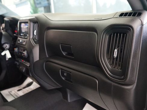 Used 2020 Chevrolet Silverado 2500 Custom w/ Custom Value Package AWD/4WD image 39