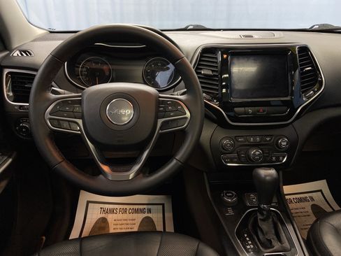 Certified 2019 Jeep Cherokee Limited image 32