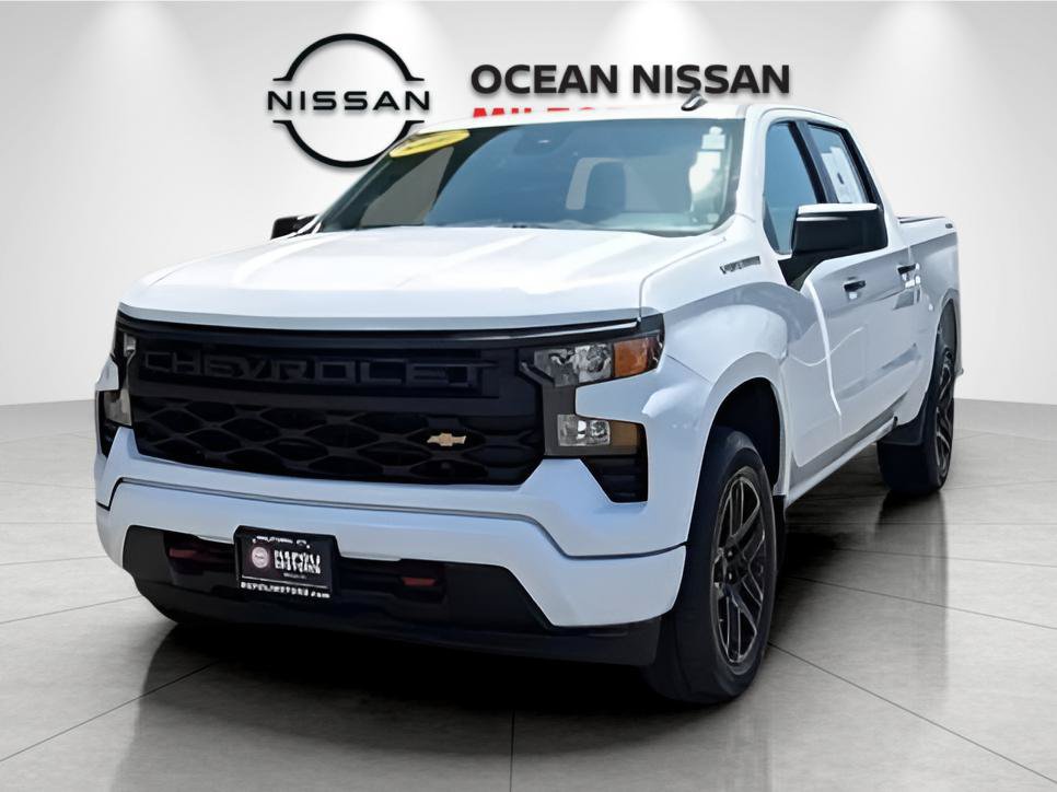 Used 2024 Chevrolet Silverado 1500 Custom AWD/4WD image 1